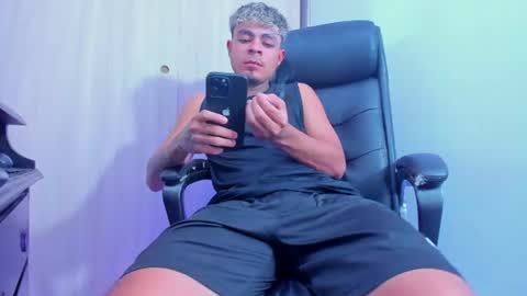 freyva_ online show from 07/24/26, 02:09
