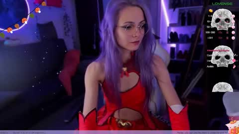 Frida A boost to fortune for the one who gives a thumbs up and a bonus lucky for those who support me by joining the fanclub online show from 10/30/25, 12:12