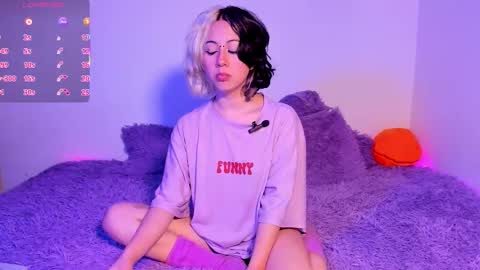 frida_lassi_ online show from 09/21/25, 09:05