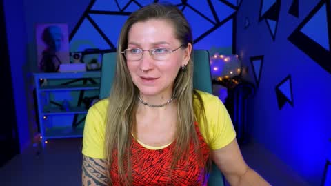 Frida Tander online show from 12/17/24, 08:12