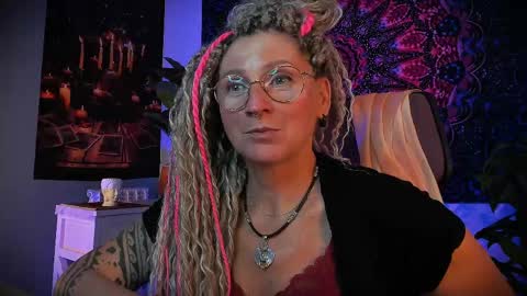 Frida Tander online show from 06/07/26, 05:22