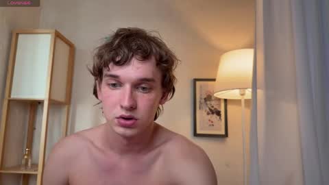 Snapshot of friday_gay_dude chatting on 04/04/26, 01:30 Andrew online show from 04/04/26, 01:30