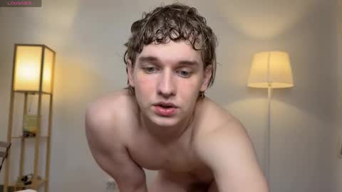 Snapshot of friday_gay_dude chatting on 05/29/26, 03:48 Andrew online show from 05/29/26, 03:48