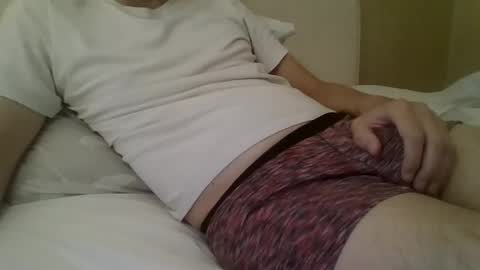 friendly_frank_18 online show from 10/05/25, 02:15