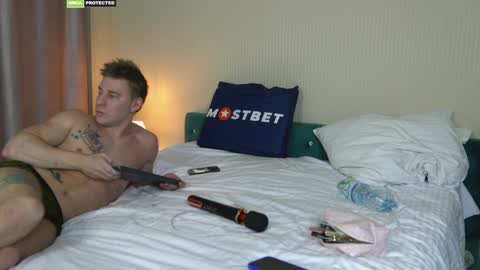 Snapshot of friendsurdreams chatting on 12/07/24, 05:09 friendsurdreams online show from 12/07/24, 05:09