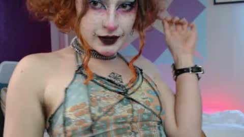 Snapshot of friskyflowers chatting on 12/17/25, 06:25 cherry online show from 12/17/25, 06:25