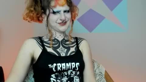 Snapshot of friskyflowers chatting on 03/22/26, 07:12 cherry online show from 03/22/26, 07:12