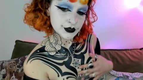 Snapshot of friskyflowers chatting on 04/02/26, 02:42 cherry online show from 04/02/26, 02:42