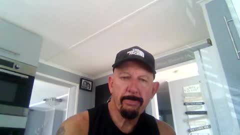 Snapshot of friskyneedsum chatting on 09/22/25, 11:56 bob online show from 09/22/25, 11:56