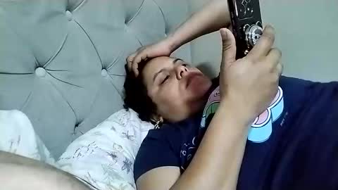 Snapshot of frizzy_girl chatting on 10/11/25, 03:39 Frizzy girl online show from 10/11/25, 03:39