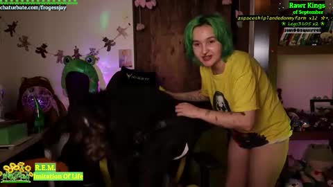   Jaywise Frogfoot  online show from 09/14/25, 02:00