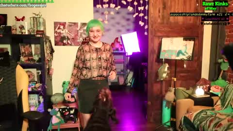   Jaywise Frogfoot  online show from 05/19/26, 07:31