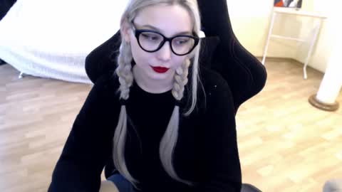 Lilith online show from 02/18/25, 06:59