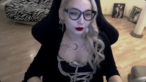 Lilith online show from 11/19/25, 11:54