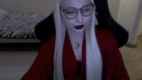 Snapshot of fromsun_forsoul chatting on 06/08/26, 04:51 Lilith online show from 06/08/26, 04:51