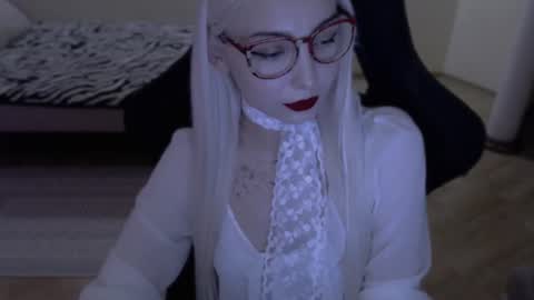 Lilith online show from 06/22/26, 09:01