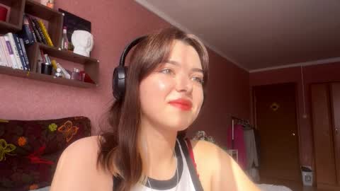Emily online show from 09/14/25, 07:07