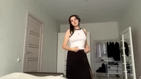 Emily online show from 10/05/25, 07:17