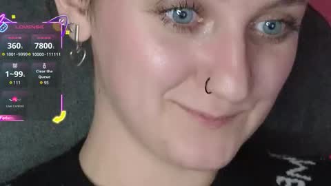 Snapshot of frosty_blueberries4 chatting on 11/02/25, 11:07 ANA online show from 11/02/25, 11:07