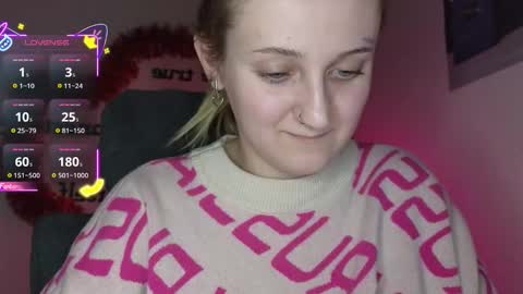 Snapshot of frosty_blueberries4 chatting on 12/16/25, 07:52 ANA online show from 12/16/25, 07:52