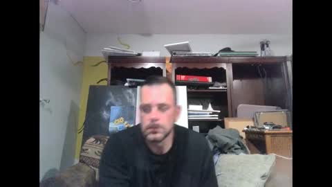 frostydhoman1221 online show from 02/22/25, 09:23