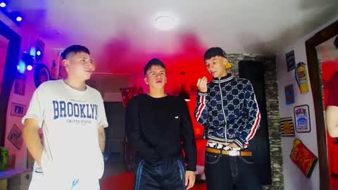 THOMAS AND DAMIAND online show from 01/11/25, 07:05