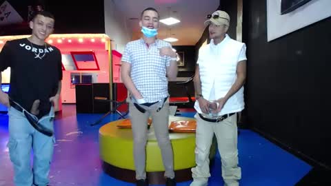 THOMAS AND DAMIAND online show from 03/07/25, 06:43