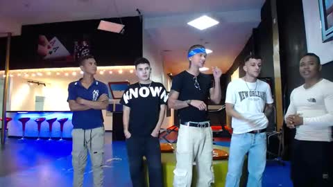 THOMAS AND DAMIAND online show from 03/08/25, 06:37