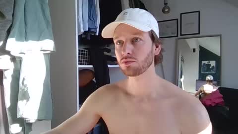 frozenyoga online show from 02/01/25, 10:48