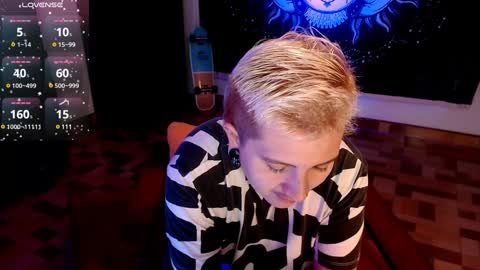          HEHIM  online show from 01/02/25, 12:23