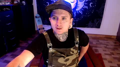          HEHIM  online show from 01/05/25, 03:53