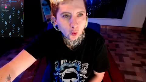          HEHIM  online show from 01/19/25, 11:43