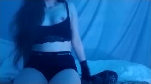 fu338208 online show from 09/22/25, 07:32