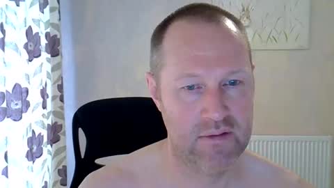 Snapshot of fuck_buddy_uk chatting on 05/29/26, 07:06 Fuck Buddy UK online show from 05/29/26, 07:06