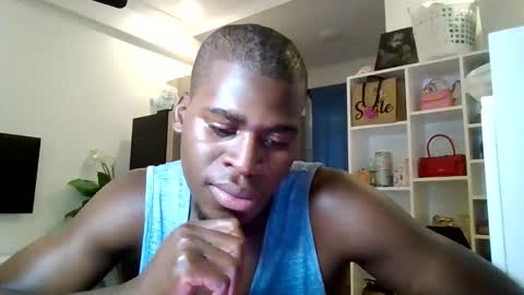 Snapshot of fuck_buoy chatting on 11/05/25, 04:34 Prince online show from 11/05/25, 04:34