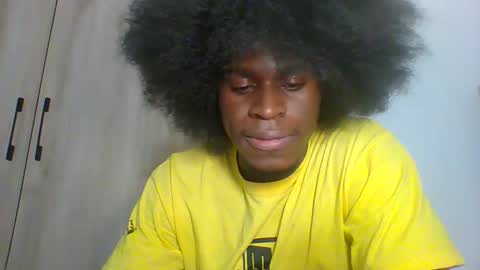 Snapshot of fuck_buoy chatting on 11/08/25, 09:09 Prince online show from 11/08/25, 09:09