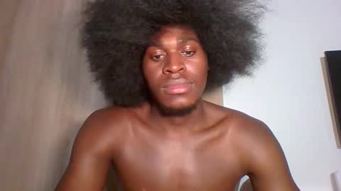 Snapshot of fuck_buoy chatting on 11/08/25, 09:13 Prince online show from 11/08/25, 09:13