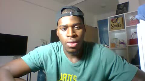 Snapshot of fuck_buoy chatting on 11/11/25, 08:14 Prince online show from 11/11/25, 08:14