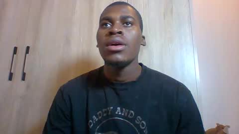 Snapshot of fuck_buoy chatting on 11/18/25, 02:54 Prince online show from 11/18/25, 02:54