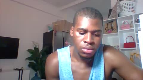 Snapshot of fuck_buoy chatting on 11/19/25, 07:19 Prince online show from 11/19/25, 07:19