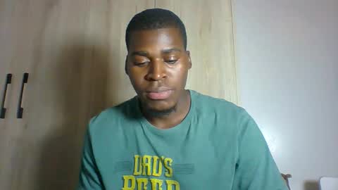 Snapshot of fuck_buoy chatting on 11/27/25, 06:04 Prince online show from 11/27/25, 06:04