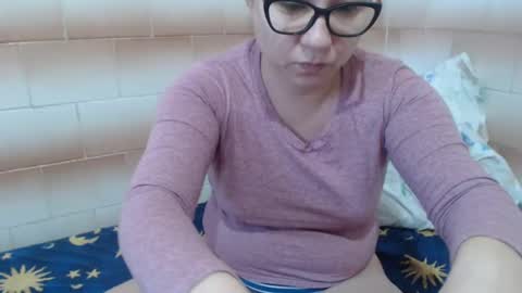 Snapshot of fuck_my_face chatting on 01/09/25, 06:48 Ella online show from 01/09/25, 06:48