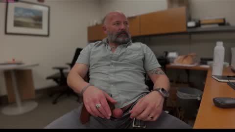 fuckadilf online show from 02/11/25, 06:33