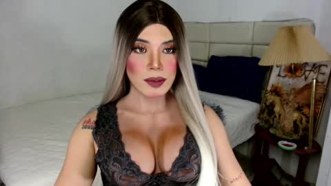 MISS NEILLY online show from 12/02/25, 05:57