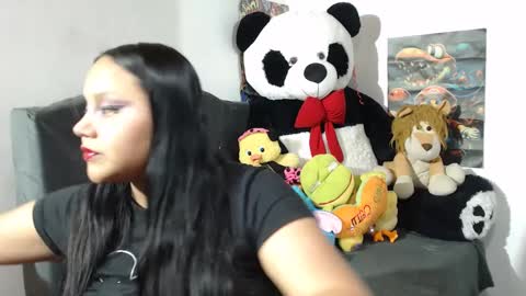 Mia and Gary  online show from 12/08/24, 04:14