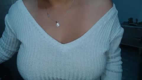 Mia and Gary  online show from 10/19/25, 02:45