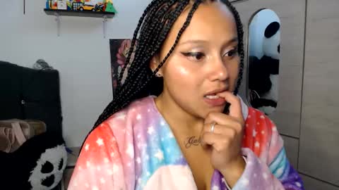 Mia and Gary  online show from 06/09/26, 03:29