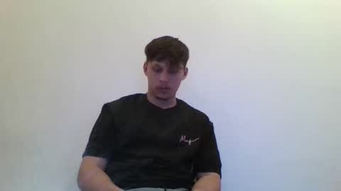 Snapshot of fuckmales chatting on 11/14/25, 04:28 fuckmales online show from 11/14/25, 04:28