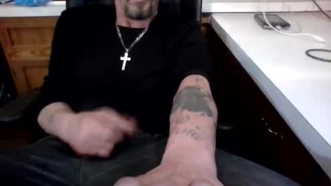 me online show from 01/05/25, 09:48