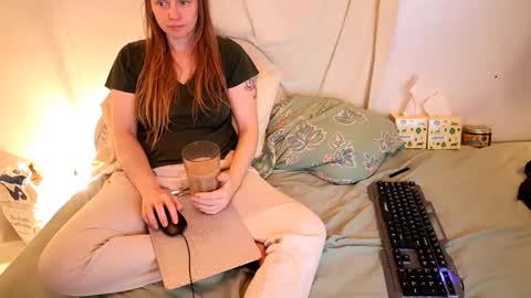 Snapshot of fuckmypussyplz1 chatting on 04/02/26, 12:03 fuckmypussyplz1 online show from 04/02/26, 12:03
